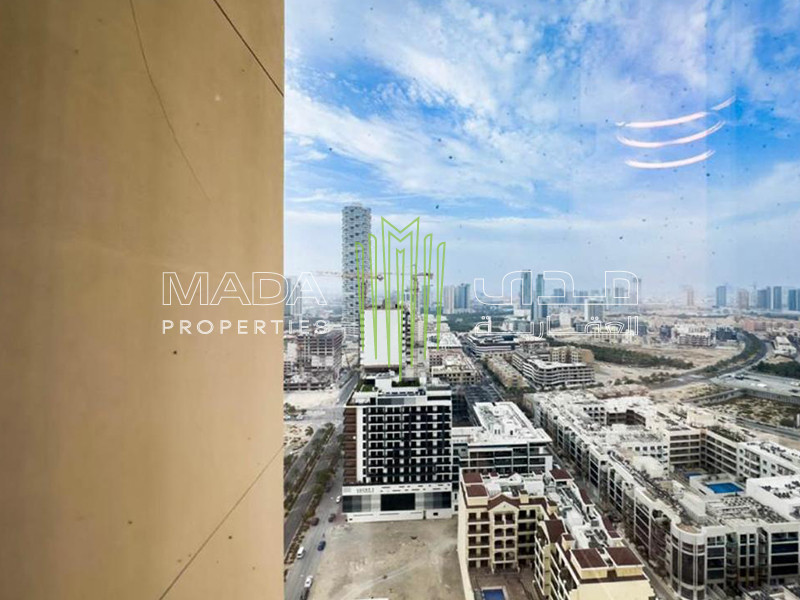 High floor | Motivated Seller | Bright