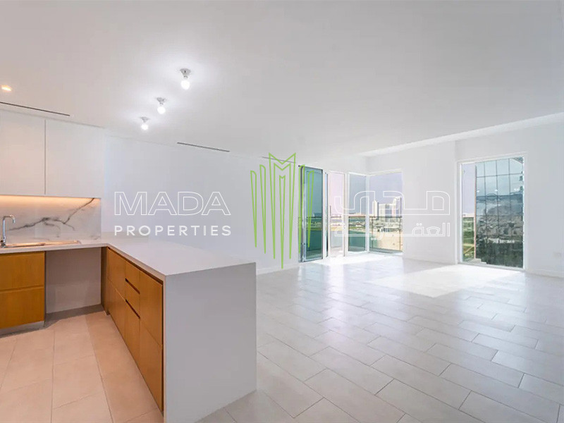 Vacant | Sea View | High floor.