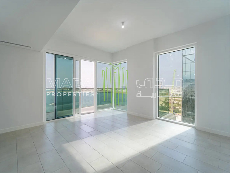 Vacant | Sea View | High floor.
