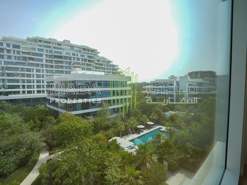 Spacious Layout |  Bright | Luxurious