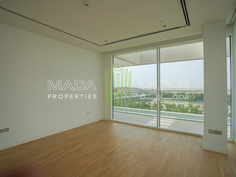 Spacious Layout |  Bright | Luxurious