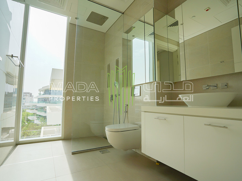 Spacious Layout |  Bright | Luxurious