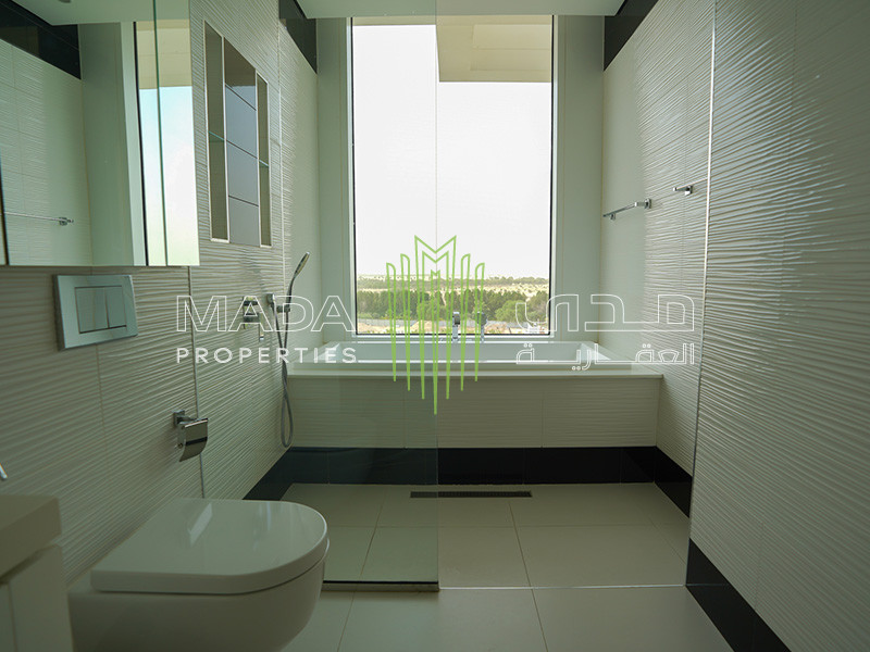 Spacious Layout |  Bright | Luxurious