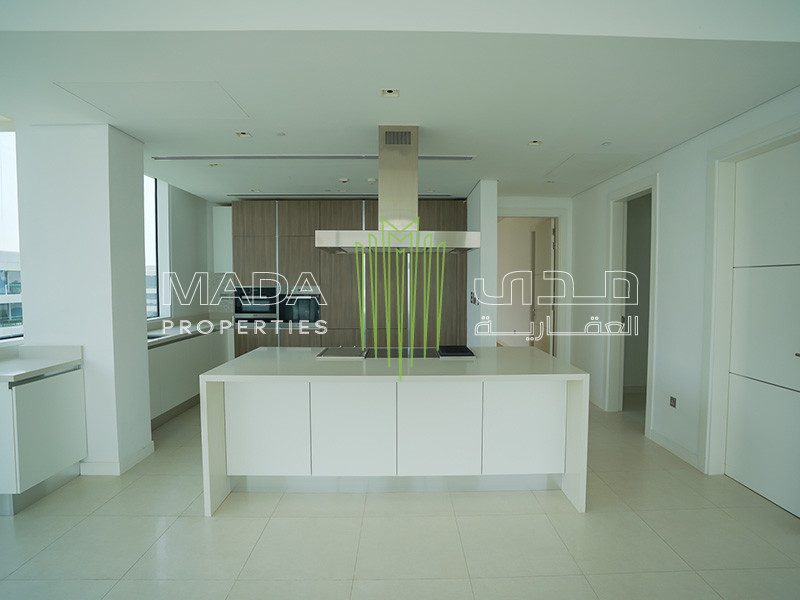 Spacious Layout |  Bright | Luxurious