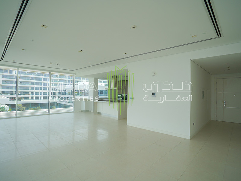 Spacious Layout |  Bright | Luxurious