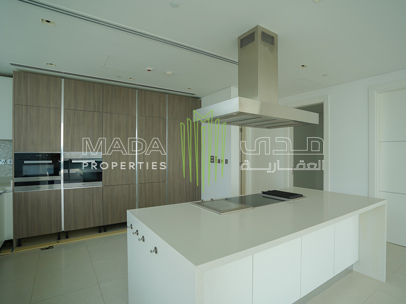 Spacious Layout |  Bright | Luxurious