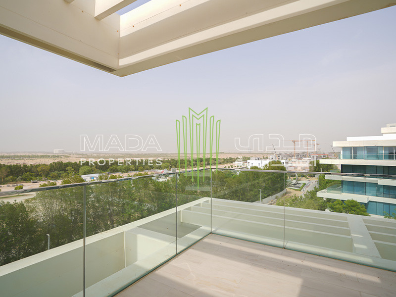 Spacious Layout |  Bright | Luxurious